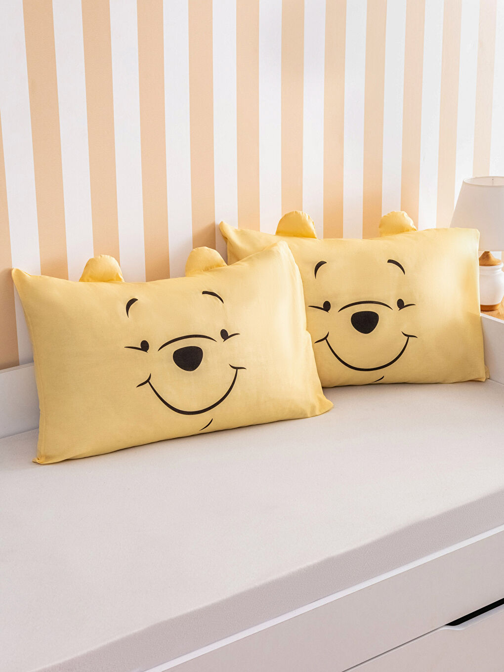 Winnie The Pooh Printed Kids Pillow Cover 50x70 Cm-1