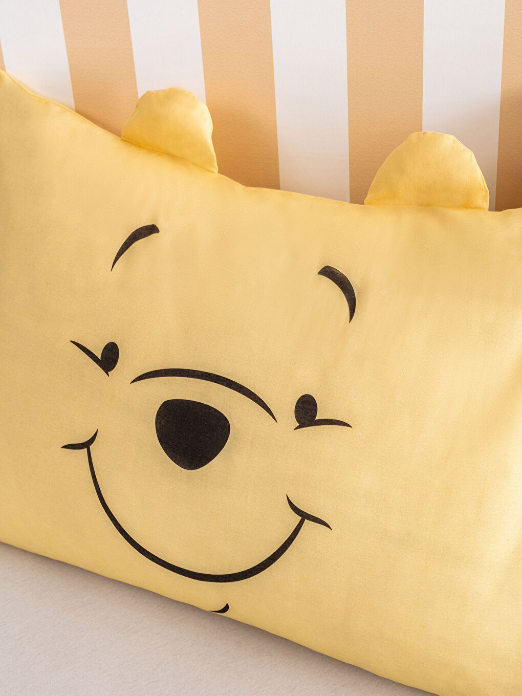 Winnie The Pooh Printed Kids Pillow Cover 50x70 Cm-2