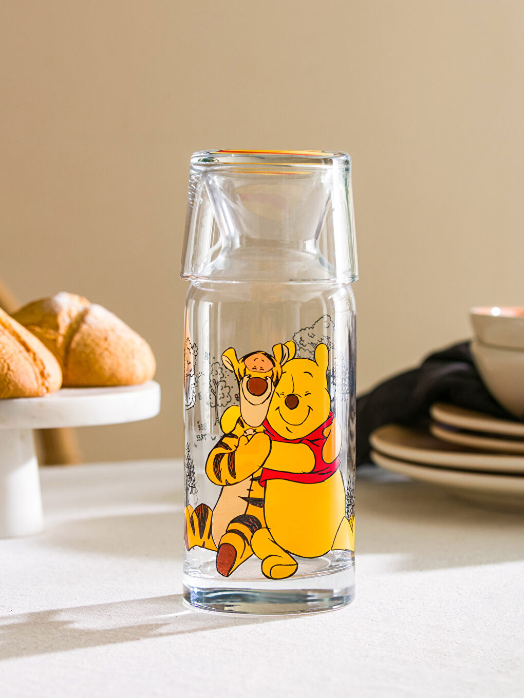 Karışık Winnie The Pooh Baskılı Bardak Kapaklı Cam Sürahi 700 ml-2