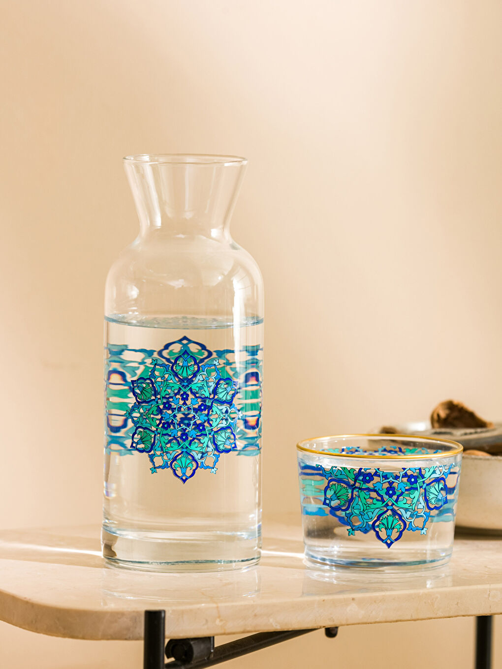 LCW HOME Glass Carafe Pitcher with Printed Glass Lid 700 Ml -S3GF83Z8-LQQ