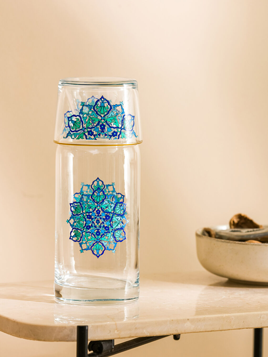 LCW HOME Glass Carafe Pitcher with Printed Glass Lid 700 Ml -S3GF83Z8-LQQ