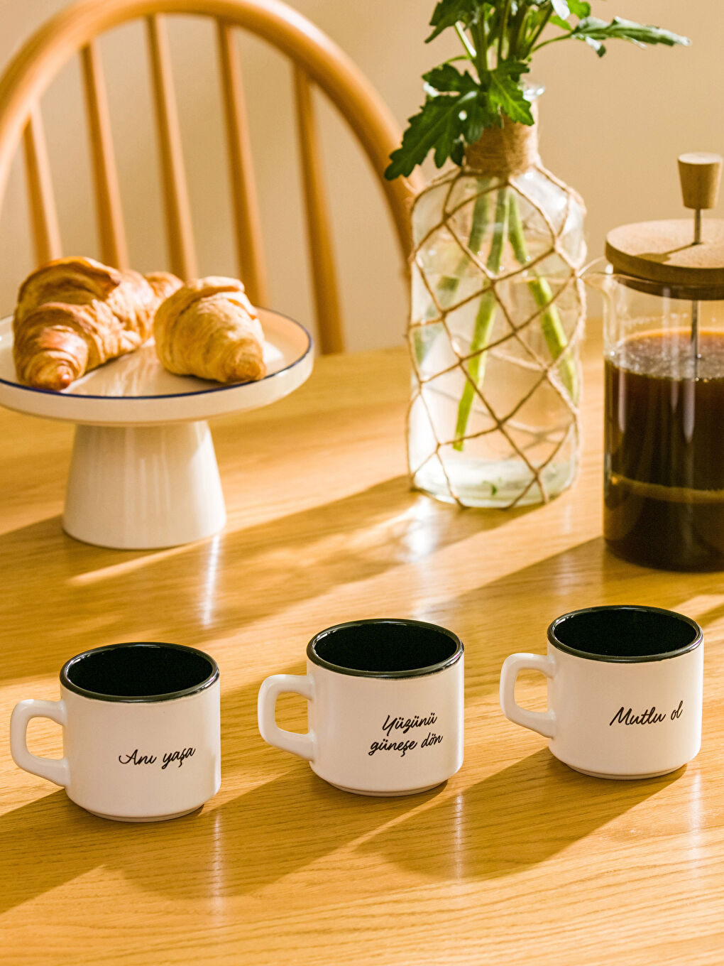 LCW HOME Siyah Yazı Baskılı Seramik Fincan Set 3'lü - 1