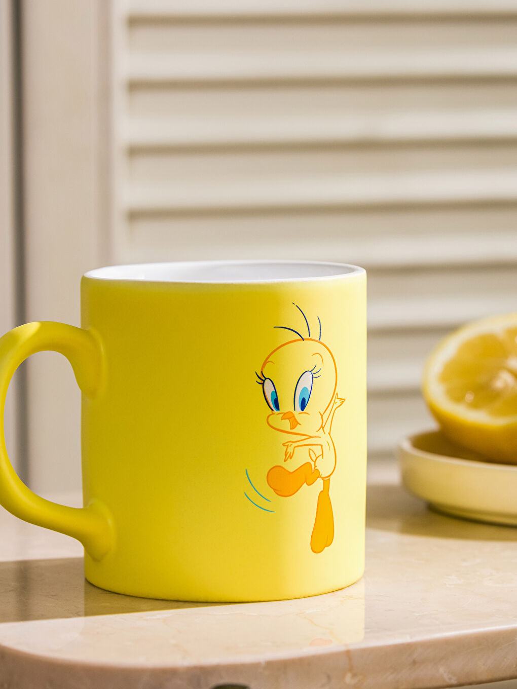 Керамическая кружка с принтом Твити 320 мл-2