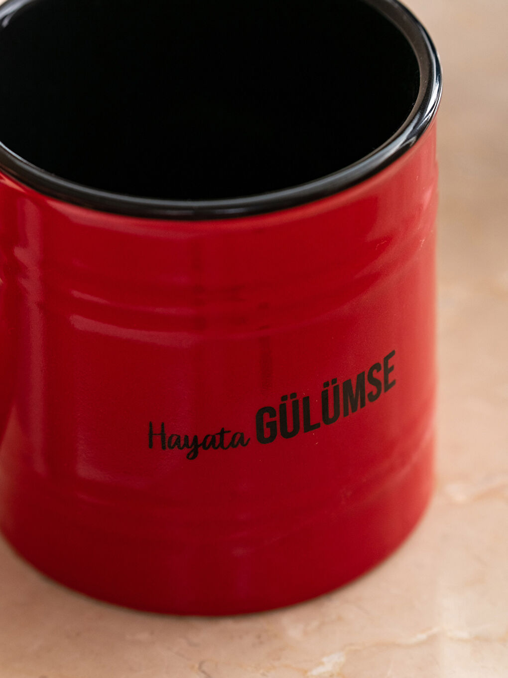 Kırmızı Baskılı Seramik Kupa 355 ml-2
