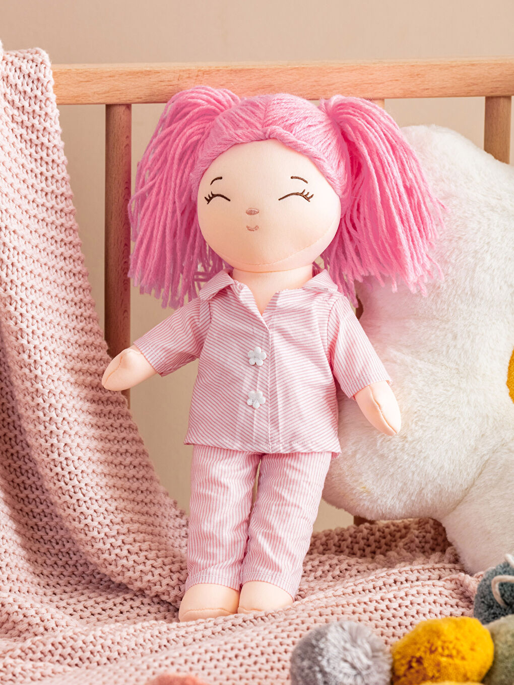 LCW HOME Karişik Nakışlı Dolgulu Bebek Kırlent 37 cm