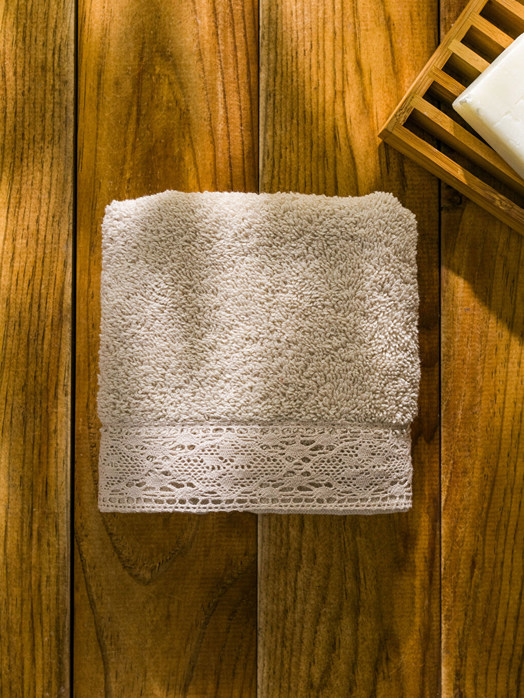 Lace Detailed Cotton Hand Towel 30x50 Cm-2