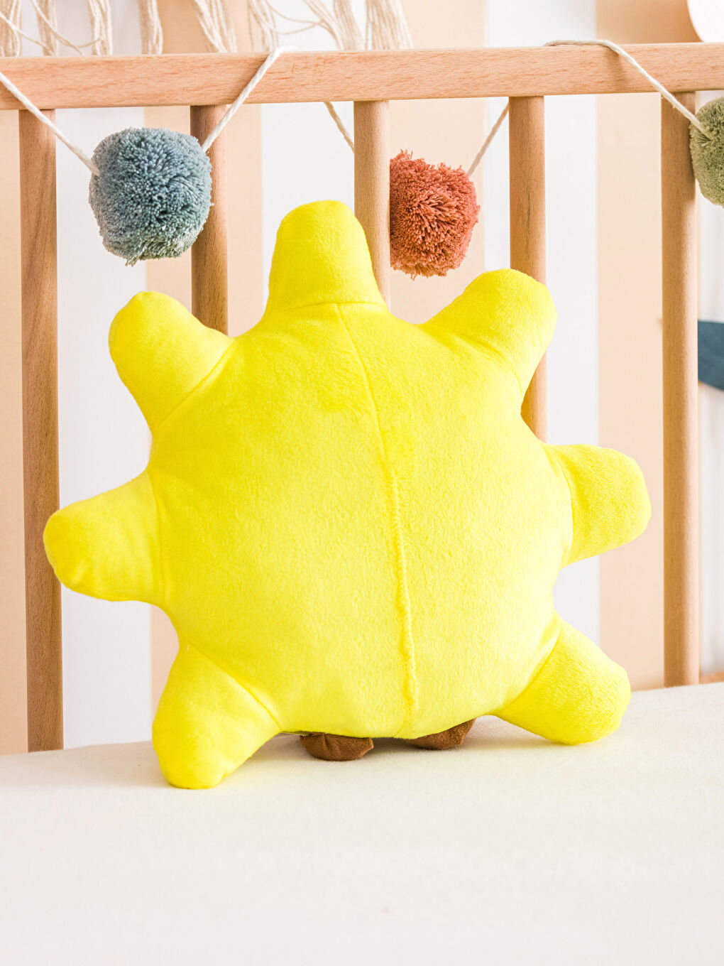 Karışık Nakışlı Dolgulu Bebek Kırlent 36 cm-2