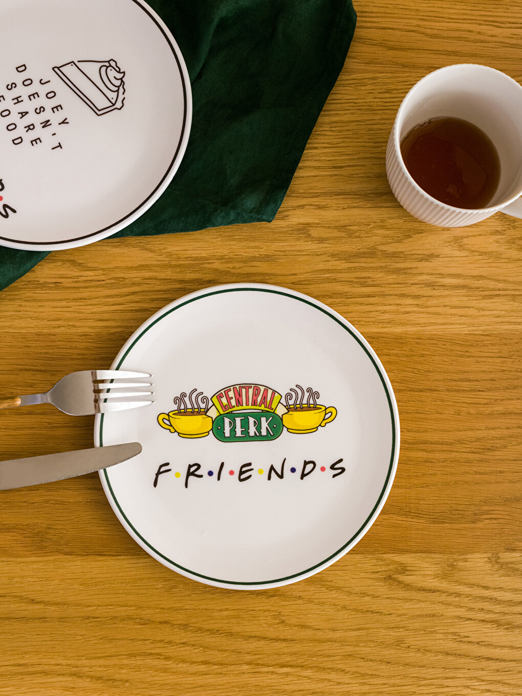 Karışık Friends Baskılı Seramik Pasta Tabağı 20 cm-1