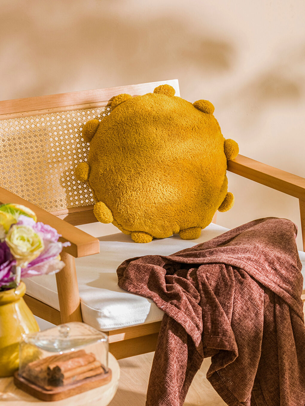 Sarı Dolgulu Pelüş Bebek Kırlent