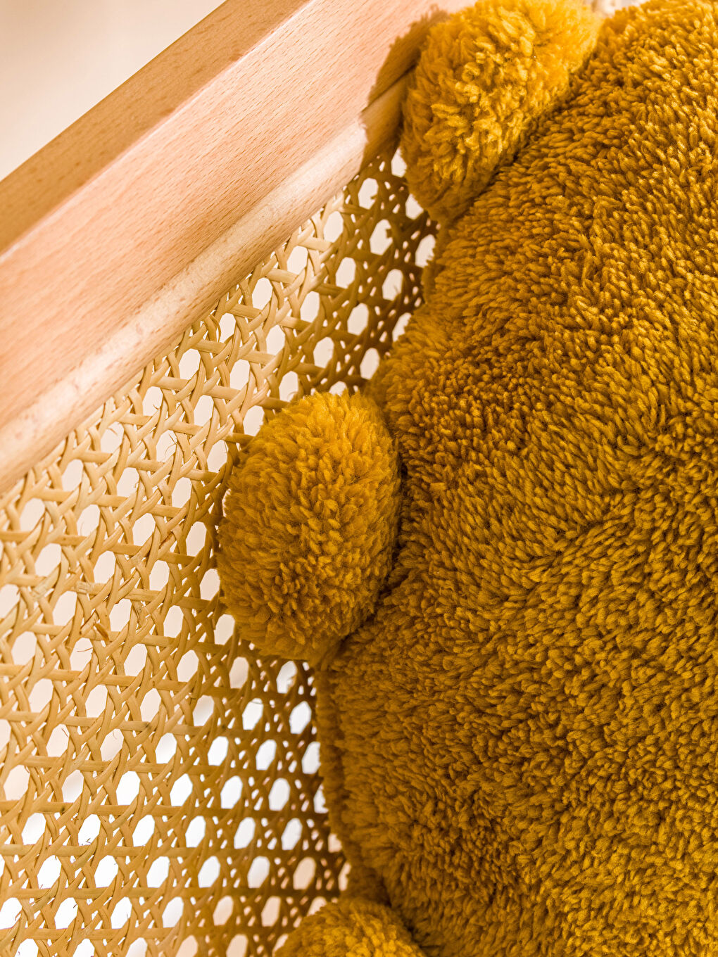 Sarı Dolgulu Pelüş Bebek Kırlent-2