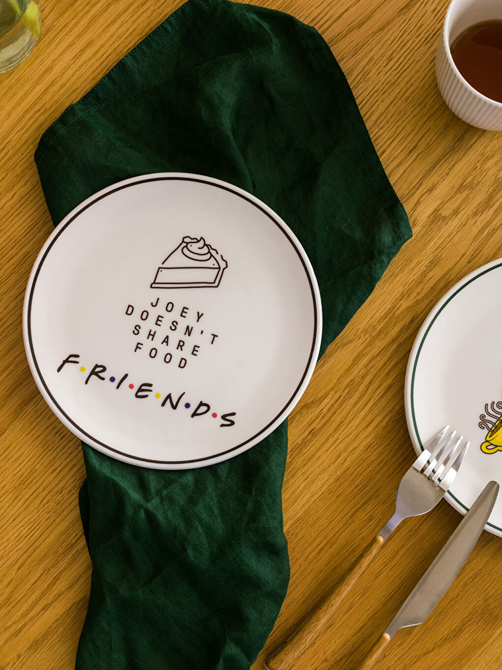 Farfurie pentru tort din ceramică imprimată Friends 20 cm