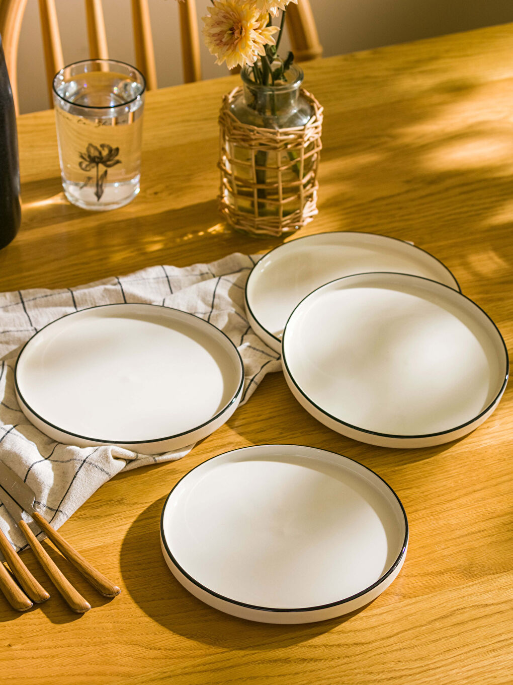 Ceramic Cake Plate Set of 4 20 Cm-1