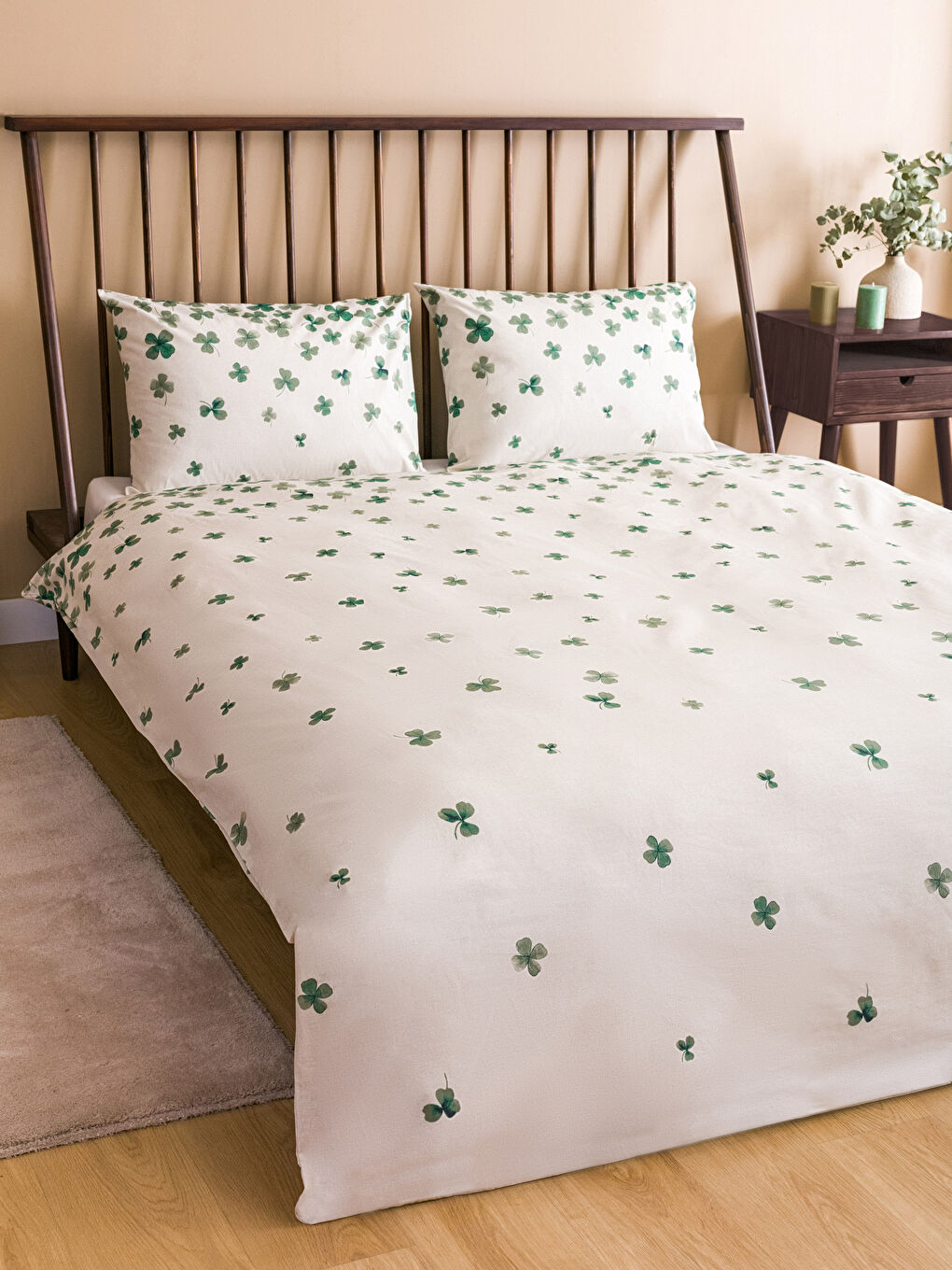 Karışık Yonca Baskılı Ranforce Çift Kişilik Nevresim Seti