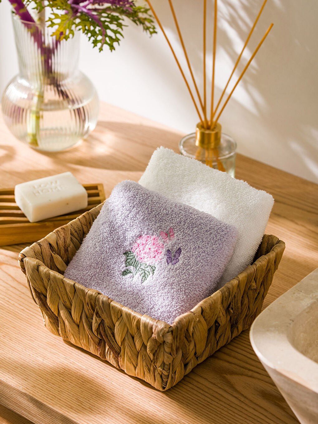 Serviette d'invité brodée 2 pcs 30x50 cm-1