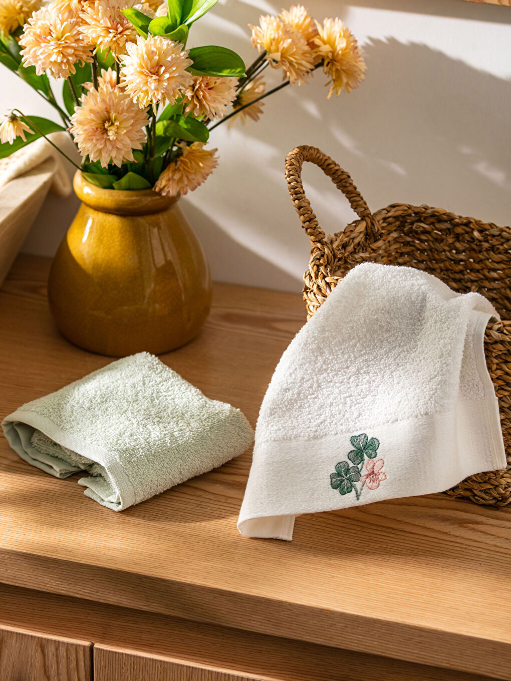 Serviette d'invité brodée 2 pcs 30x50 cm