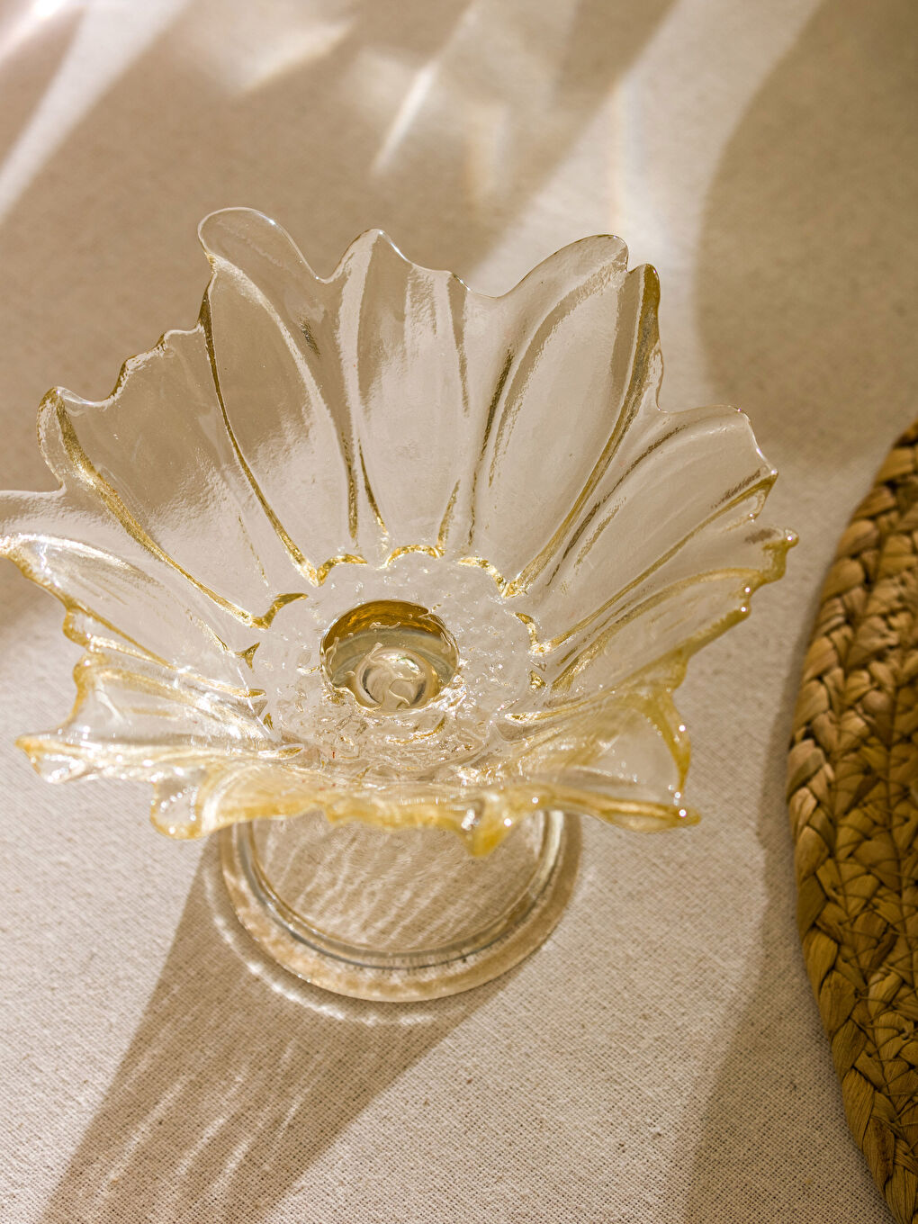 Bej Ayaklı Cam Sunumluk 17x12 cm-3