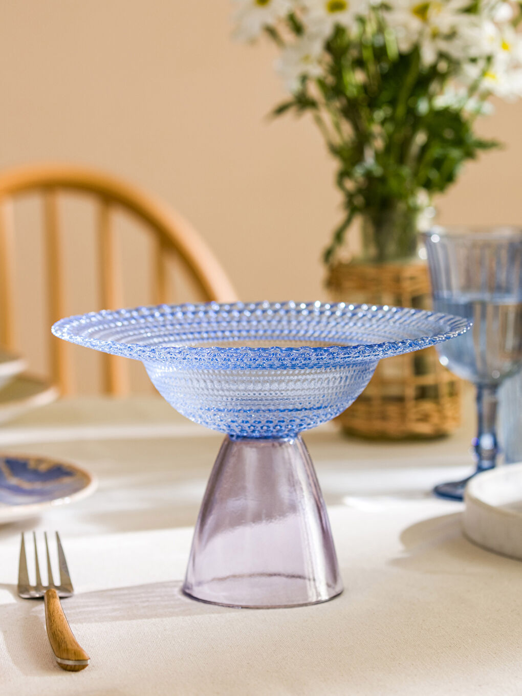 Footed Glass Presentation Stand 20x18 Cm-2