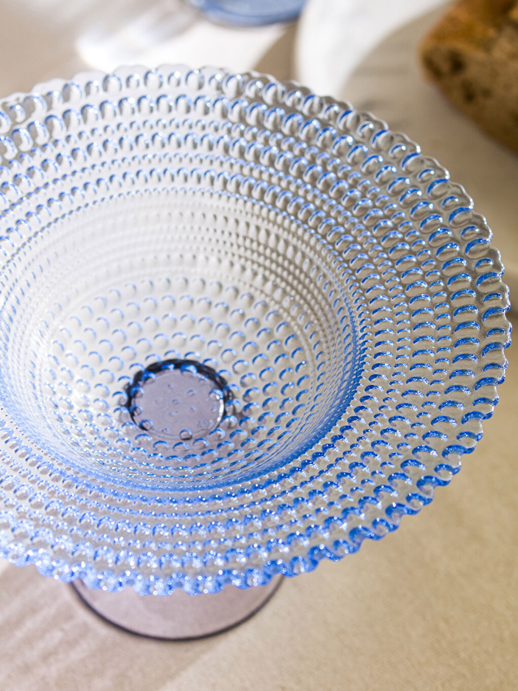 Footed Glass Presentation Stand 20x18 Cm-3