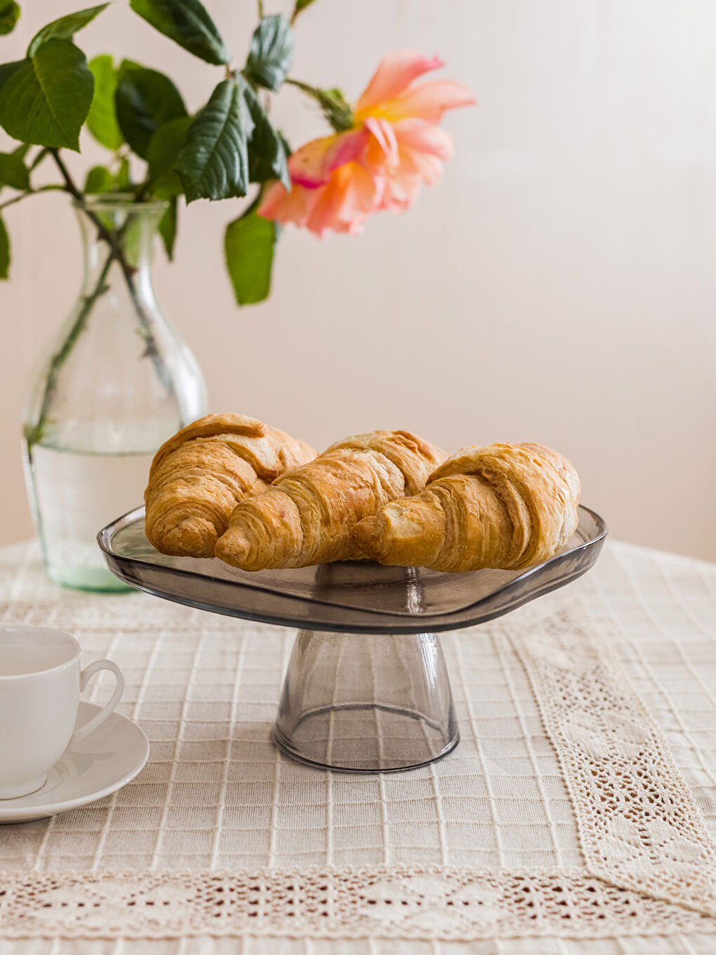 Karışık Ayaklı Cam Sunumluk 20 cm