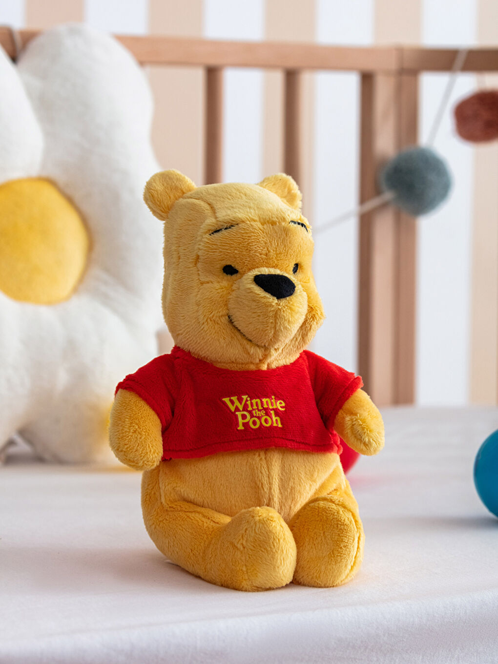 LCW HOME Karişik Winnie The Pooh Nakışlı Dolgulu Kırlent Bebek 27 cm