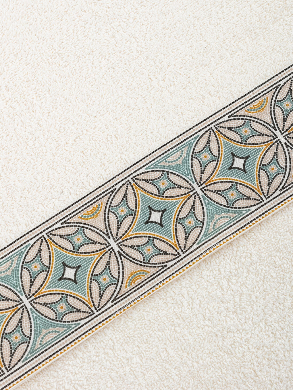 Ekru Nakışlı Pamuklu Yüz Havlusu 50x80 cm-3