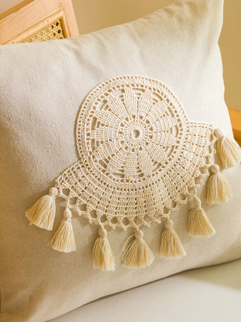 Lace Detailed Cushion 45x45 Cm-2