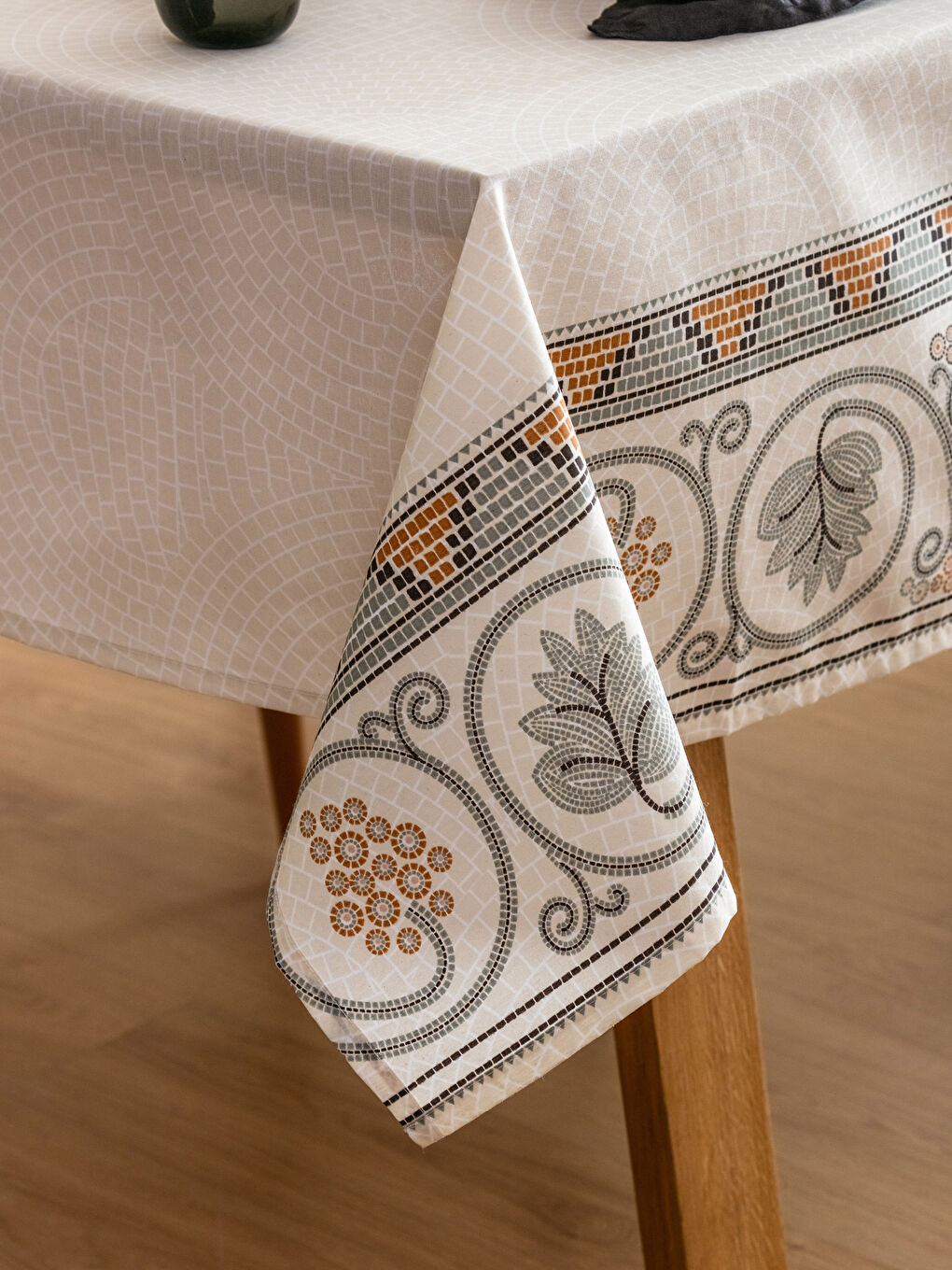 Karışık Balık Baskılı Masa Örtüsü 150x200 cm-2