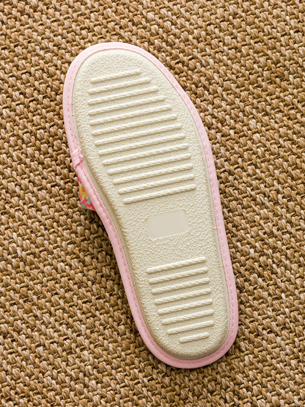 Chaussons de Maison pour Femmes à Bride Unique Ornés d'un Nœud-4