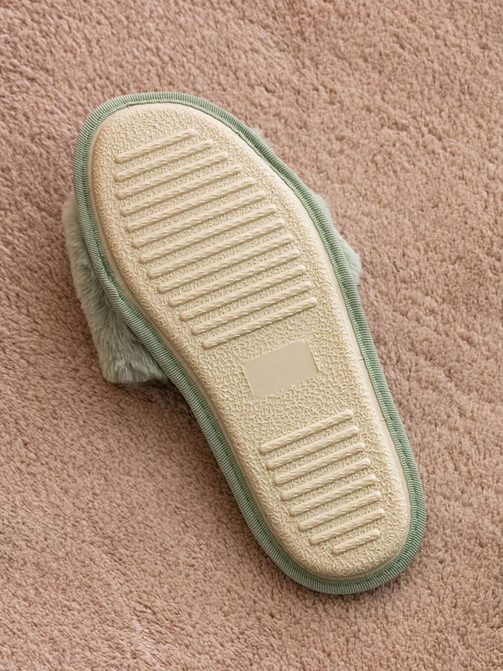 Yeşil Nakış Detaylı Tek Bantlı Kadın Ev Terliği-3