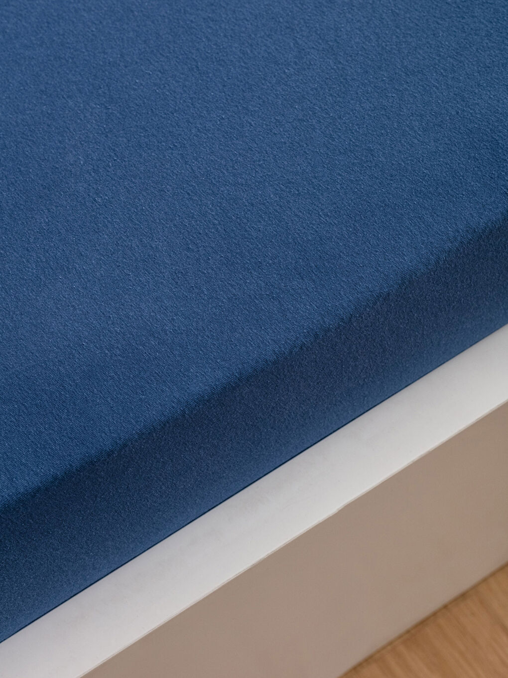 İndigo Düz Pamuklu Lastikli Tek Kişilik Çarşaf 100x200x30 cm-1