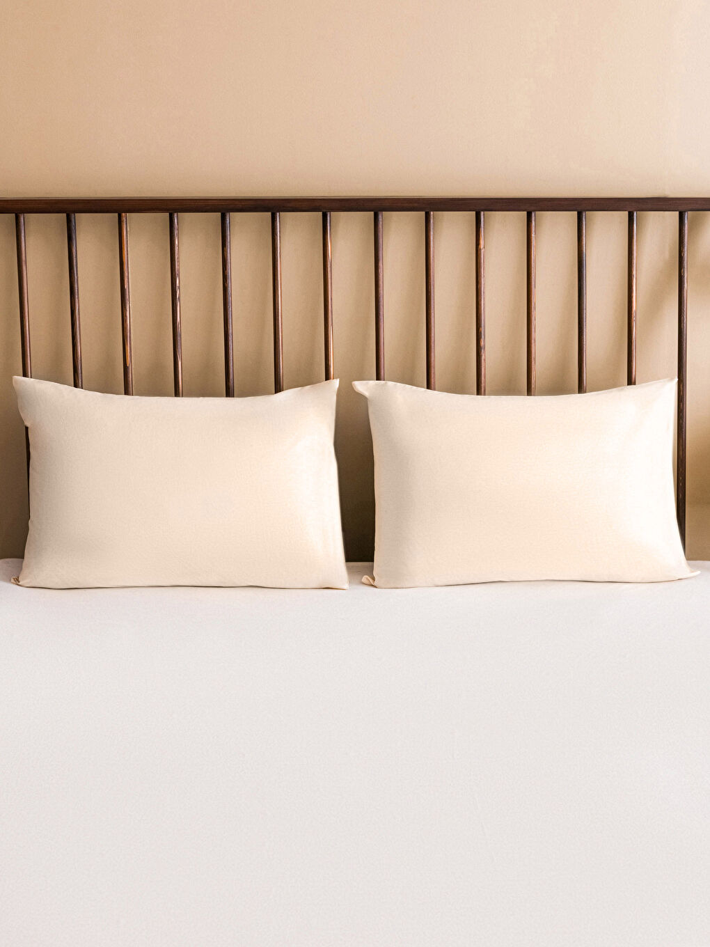 Bej Pamuklu Düz Yastık Kılıfı 2'li 50x70 cm-1