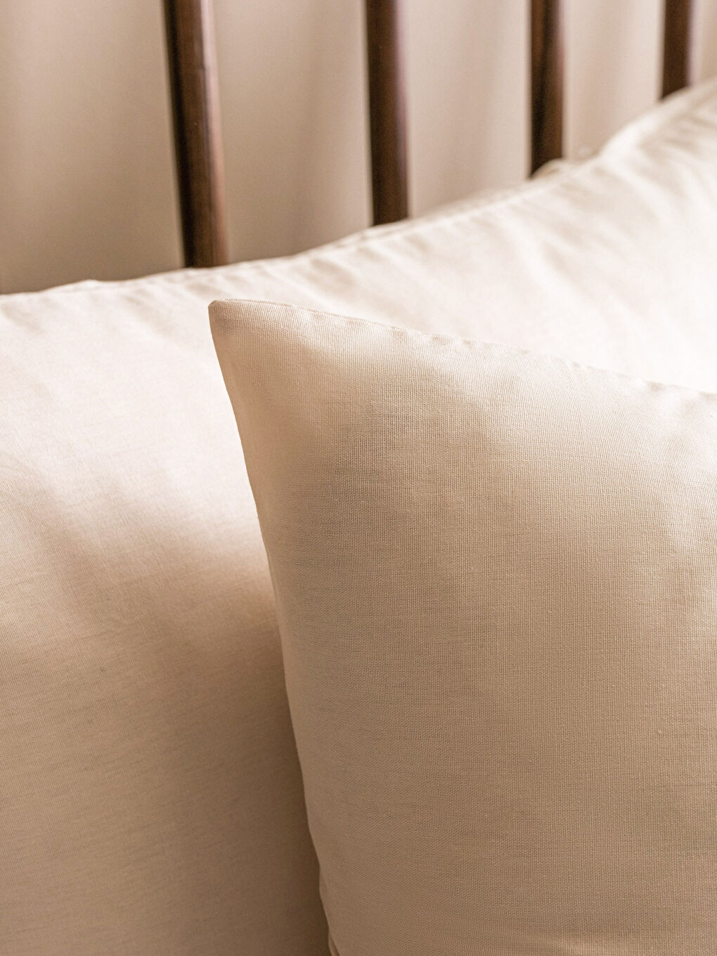 Bej Pamuklu Düz Yastık Kılıfı 2'li 50x70 cm-2