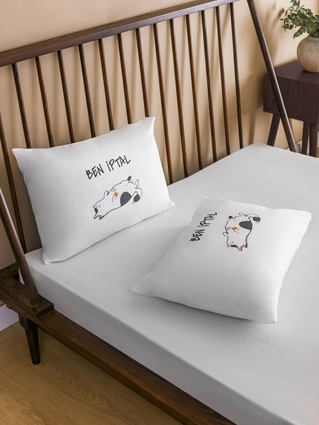 Karışık Baskılı Pamuklu Yastık Kılıfı 2'li 50x70 cm-1