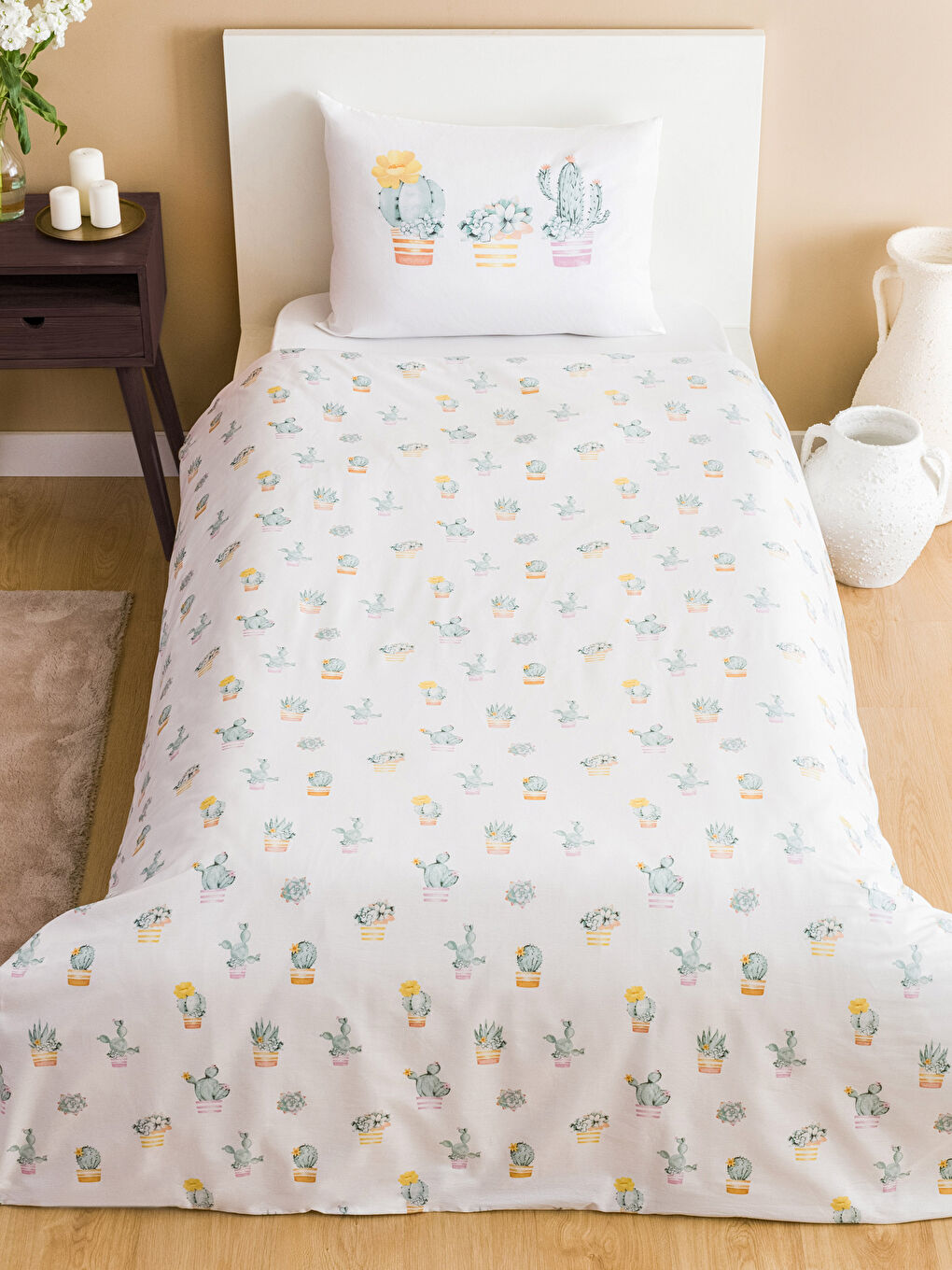 Karışık Çift Yönlü Desenli Tek Kişilik Nevresim 160x220 cm-2