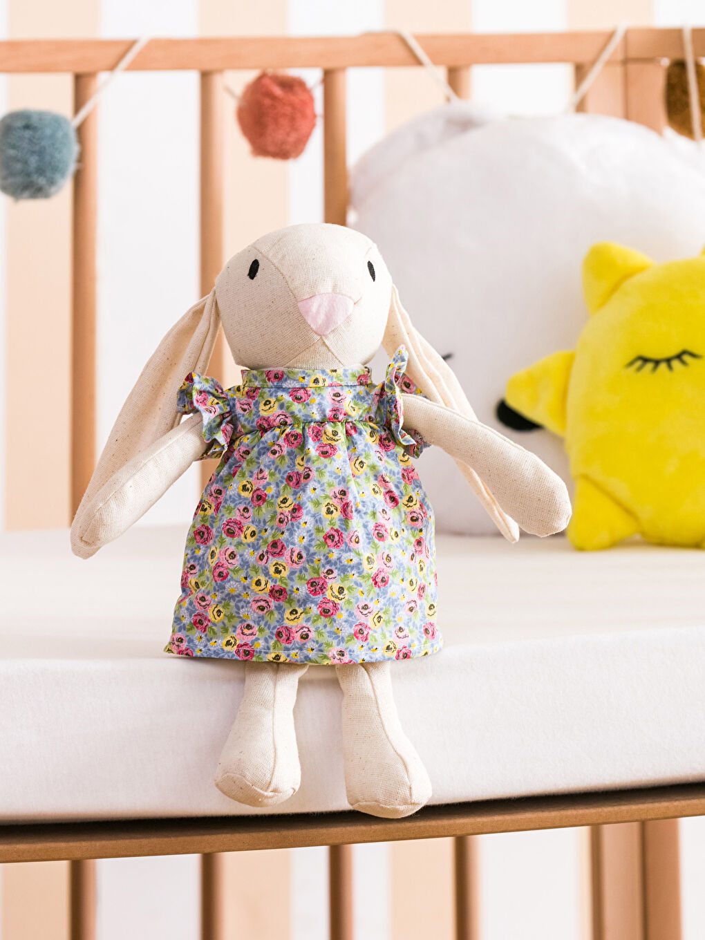 Karışık Nakışlı Dolgulu Bebek Kırlent 40 cm