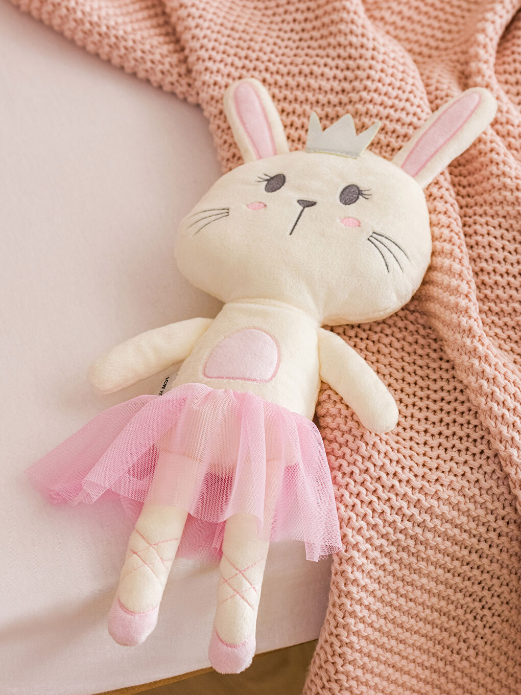 Pembe Tavşan Nakışlı Dolgulu Bebek Kırlent 45 cm-1