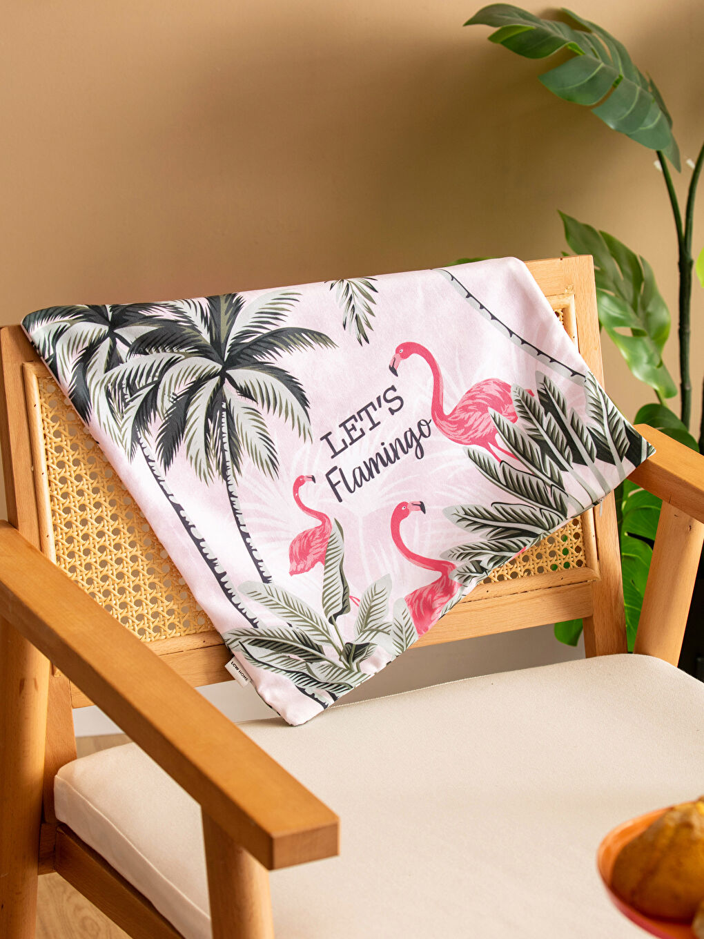 LCW HOME Karışık Baskılı Flamingo Baskılı Kırlent Kılıfı 45x45 Cm - 1