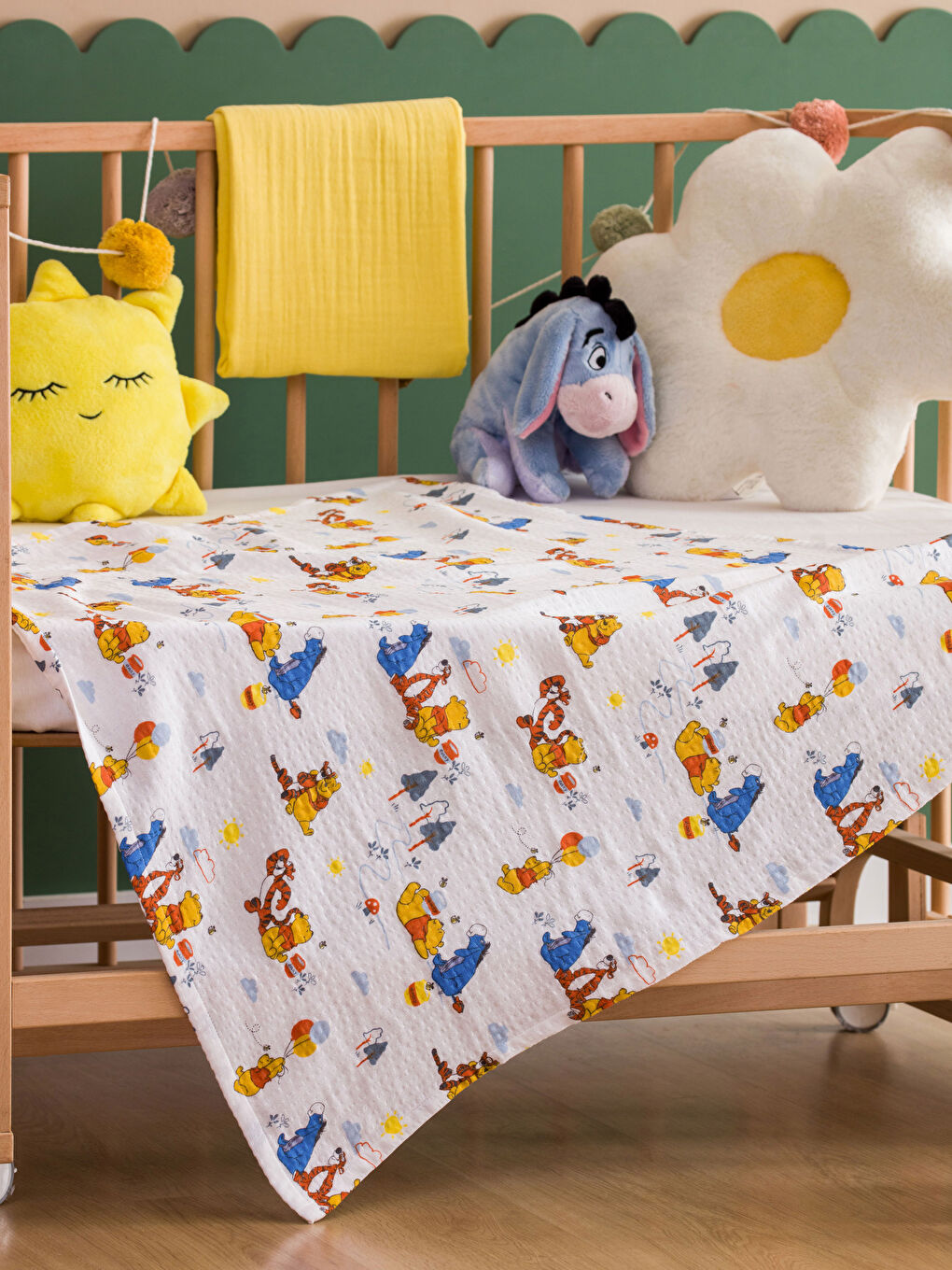 Winnie the Pooh Printed Muslin Baby Blanket 85x85 Cm -S3IH29Z1-F9C