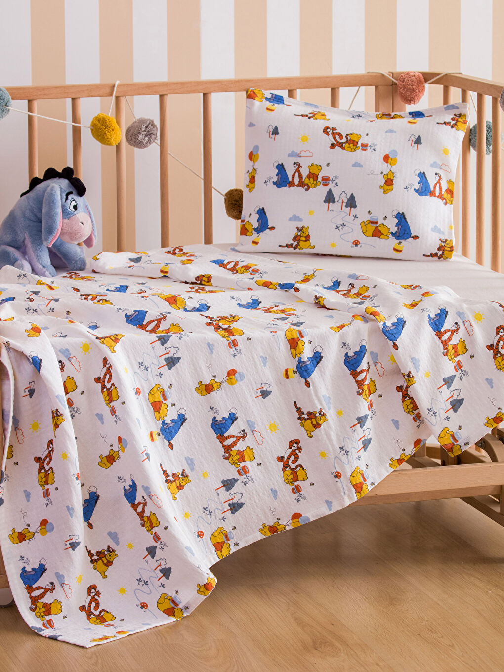 LCW HOME Winnie the Pooh Lisanslı Pamuklu Bebek Pike Seti -S3IH30Z1-F9C