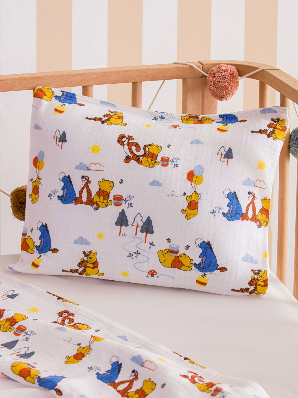 LCW HOME Winnie the Pooh Lisanslı Pamuklu Bebek Pike Seti -S3IH30Z1-F9C