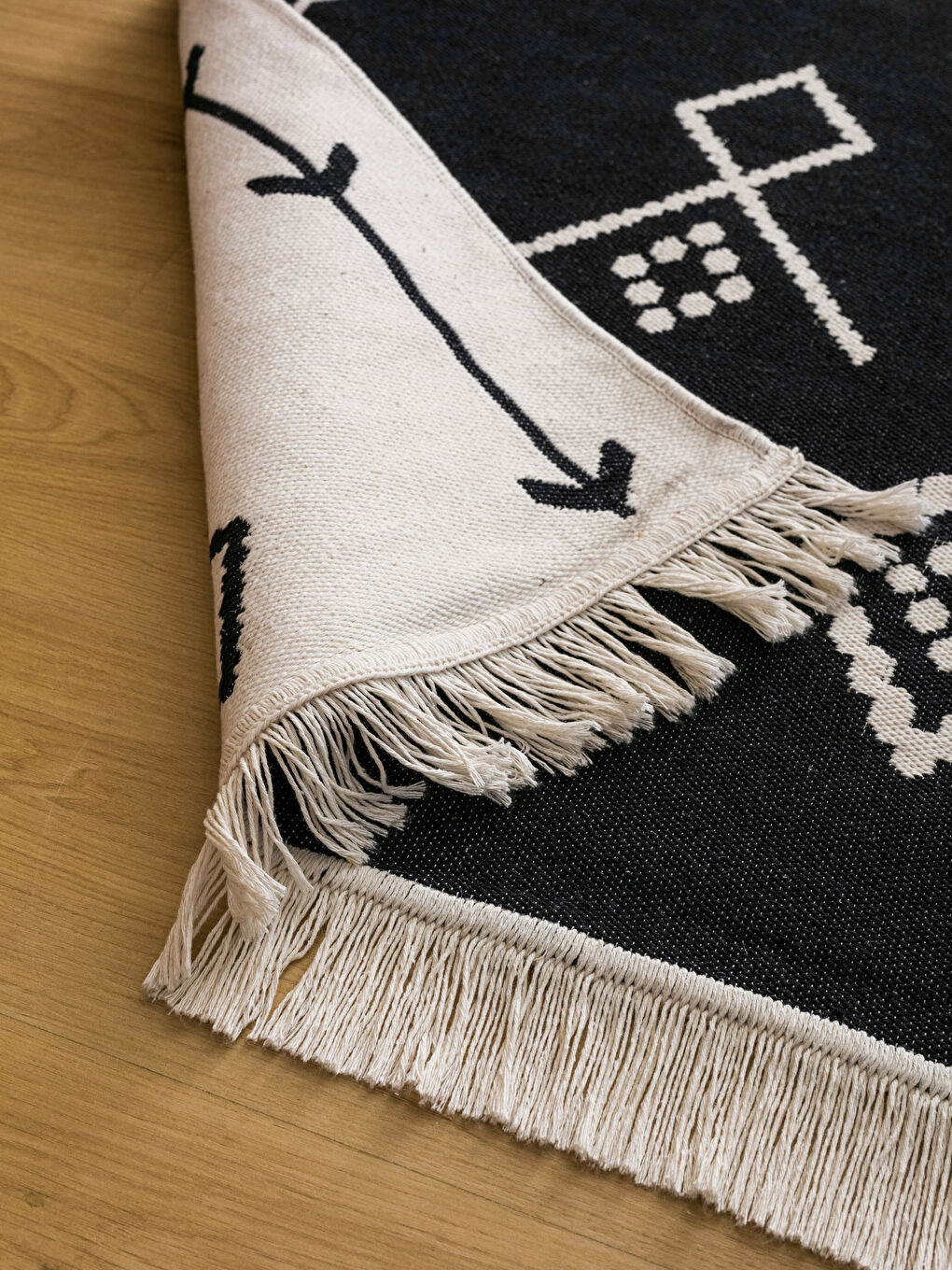 Karışık Etnik Desenli Saçaklı Kilim 80x150 cm-2