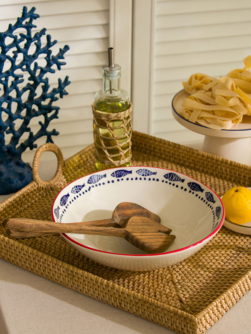 Керамическая салатница с рисунком рыбы 26 см