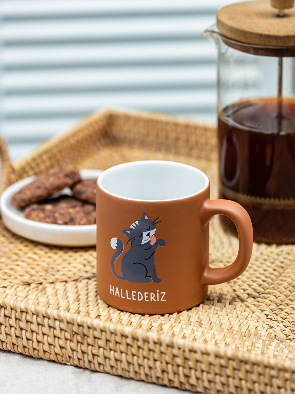 Karışık Kedi Baskılı Porselen Kupa 320 ml