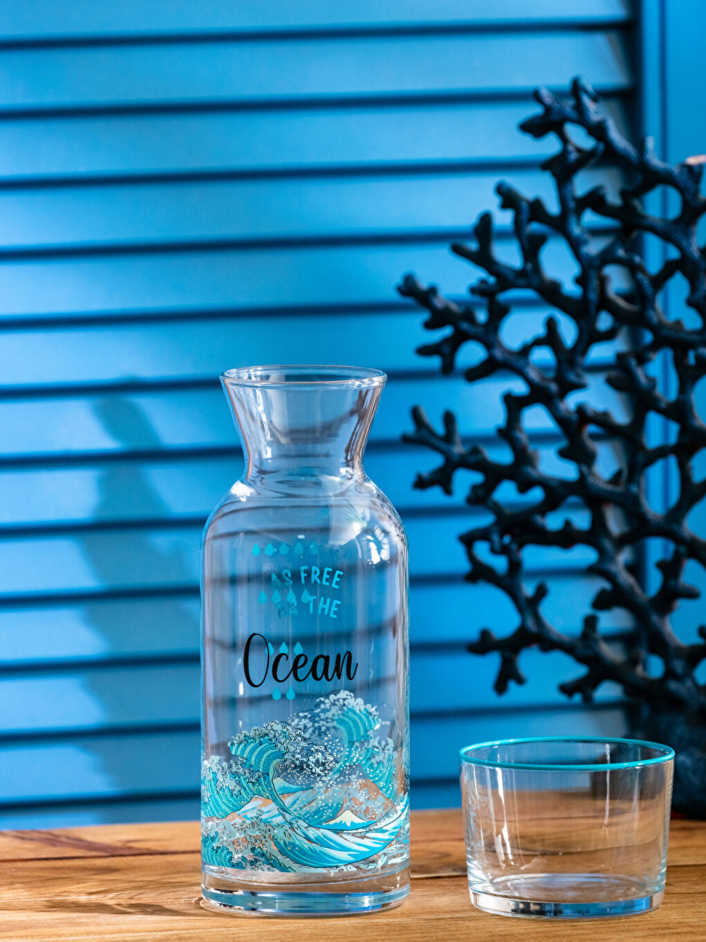 LCW HOME Glass Carafe Pitcher with Printed Glass Lid 700 Ml -S3IR47Z8-F9C