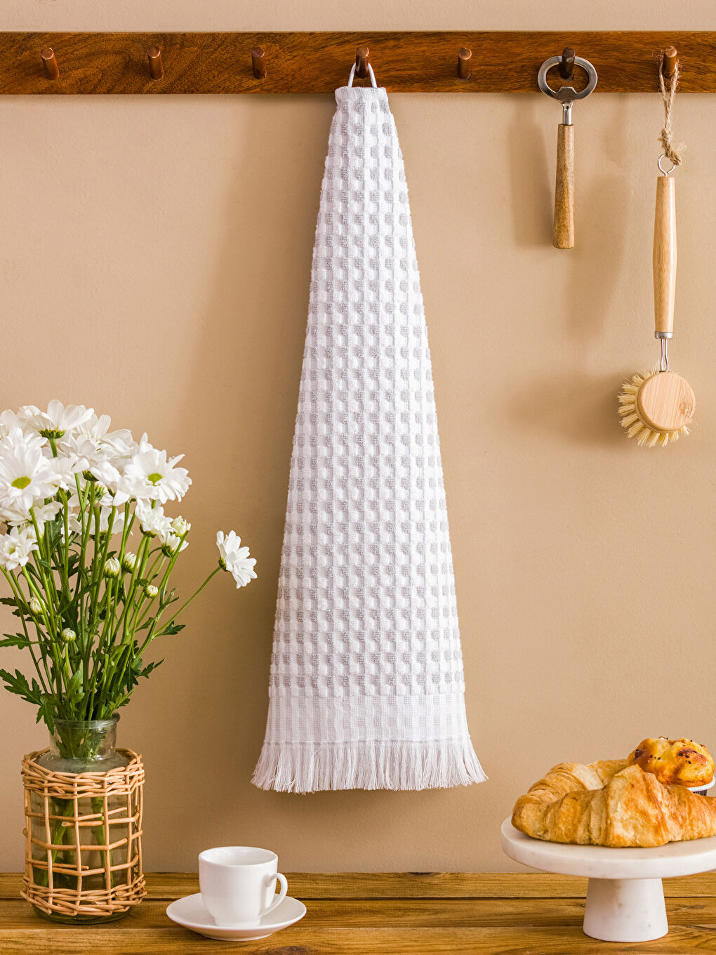 منشفة تجفيف سادة بشراشيب 30x50 سم-1