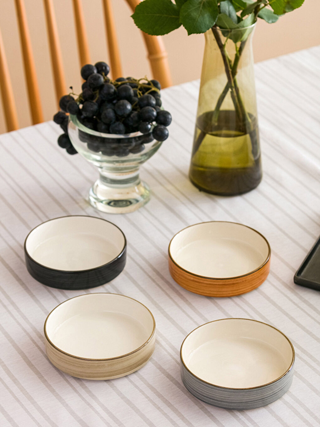 Set de 4 Boluri Ceramice Colorate-1