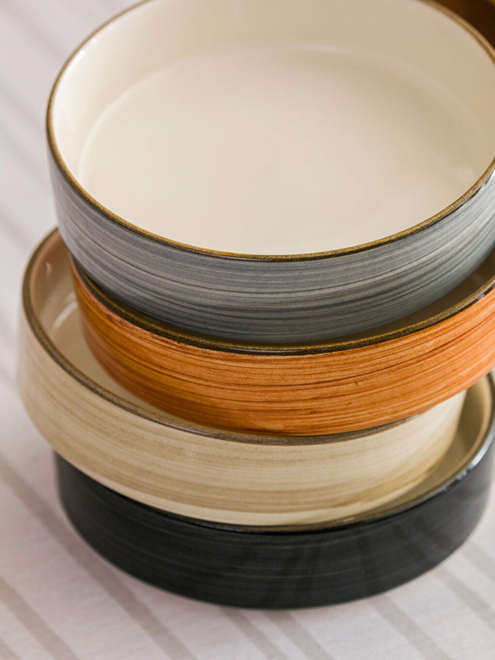 Set de 4 Boluri Ceramice Colorate-2