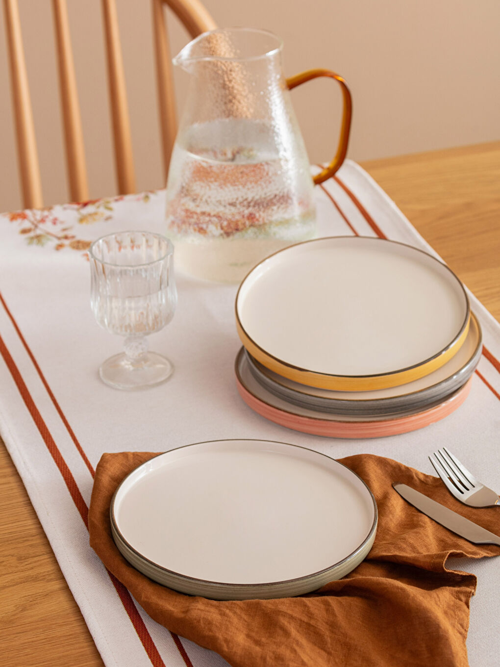 Ceramic Flat Cake Plate 4 Pieces 20 Cm