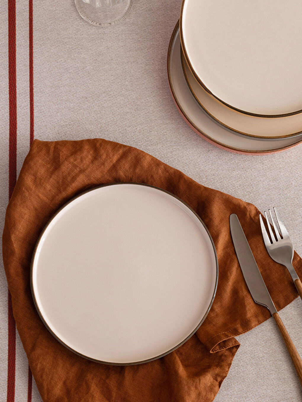 Ceramic Flat Cake Plate 4 Pieces 20 Cm-1