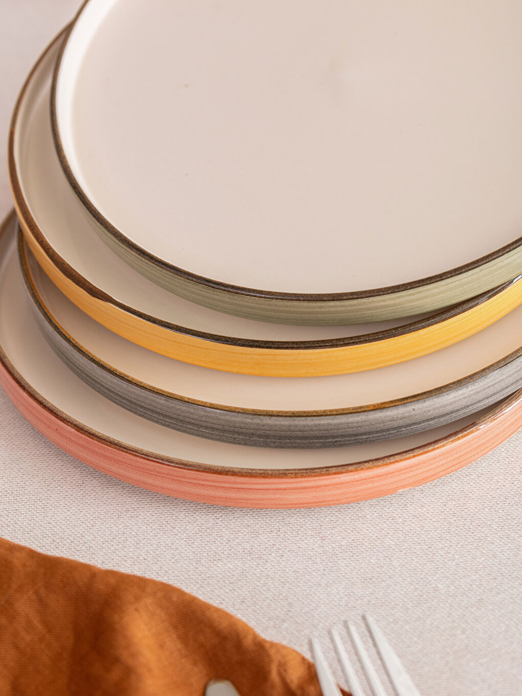 Ceramic Flat Cake Plate 4 Pieces 20 Cm-2